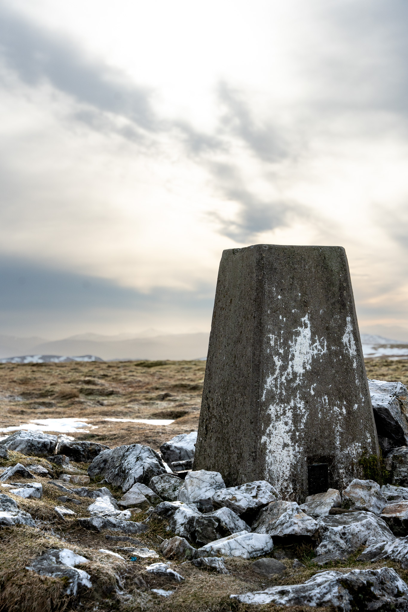 The cairn for a'Bhuidheanach Bheag