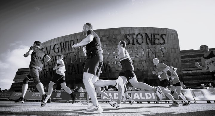 Cardiff Half B&W