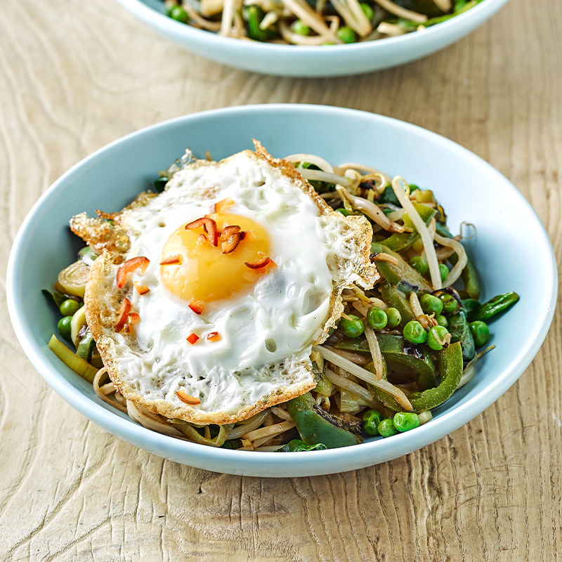 Miso noodles with fried eggs