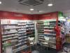 photo-0-Je cherche quelqu'un avec des talents de bricoleur pour poser de la signalétique dans des pharmacies, aussi bien en int qu'en ext . ce travail est récurrent 