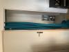 photo-0-Changement de bloc porte toilettes et fixation de deux meuble de cuisine hauts
