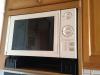 photo-0-changement de four à micro ondes dans une cuisine encastrée