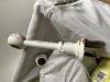 photo-1-support de tringle à rideau à refixer avec de nouvelles vis et chevilles