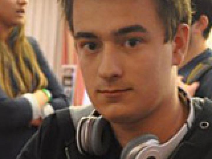 Flavien 'Gerardmendujeu' Guenan remporte le Sunday Surprise du 1er avril