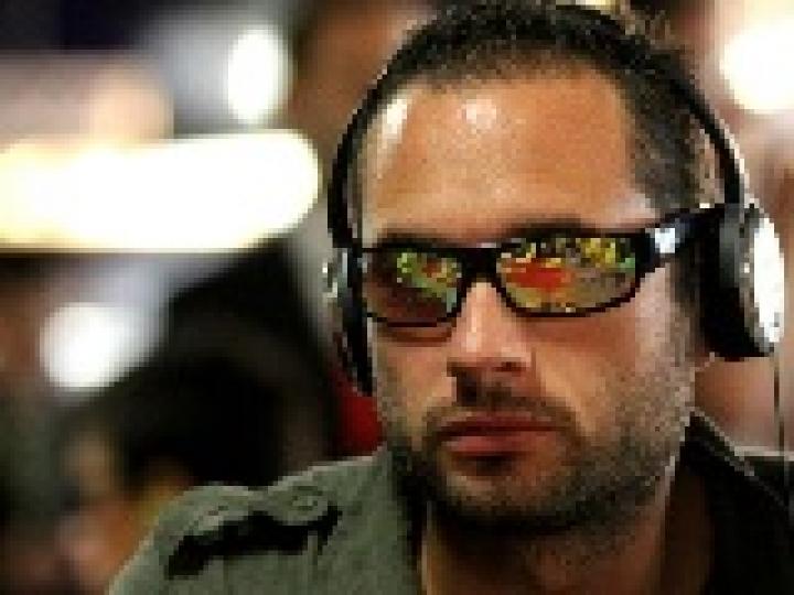 Valentin Messina joue à l'arroseur arrosé !