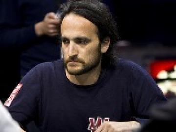 Dans la tête d'un pro : Davidi Kitai aux WSOP 2016 Ep11 - Chip leader au début de la TF !