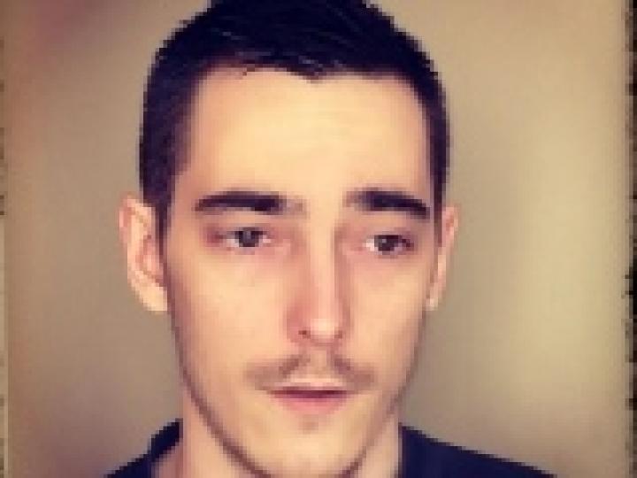 Booba analyse vos mains sur le forum
