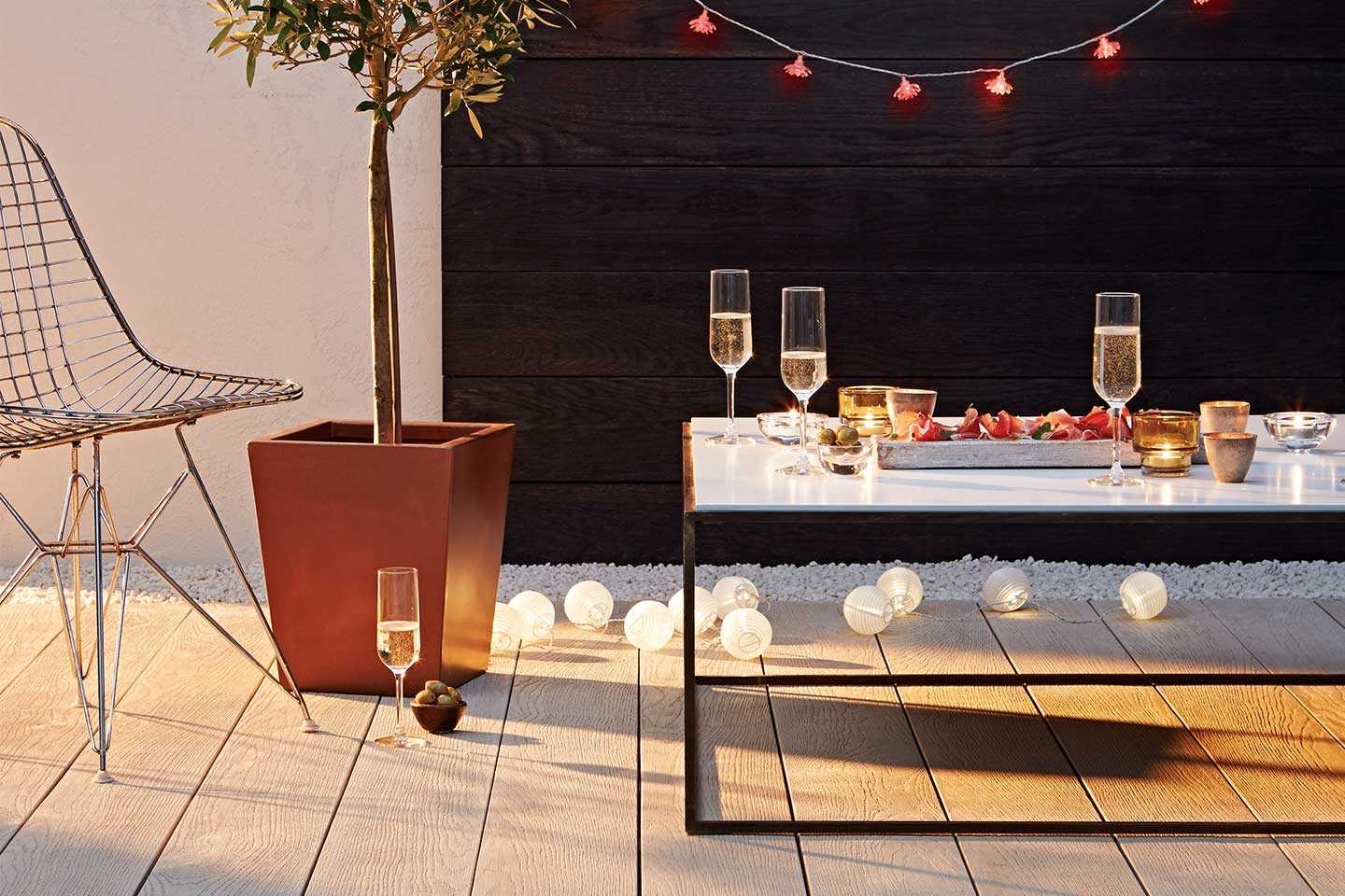 National Eat Outside Day