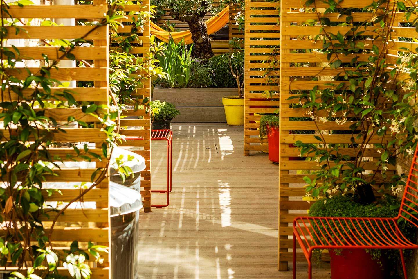 Low maintenance garden millboard 2