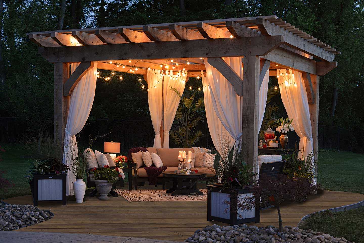 Millboard Antique Oak pergola