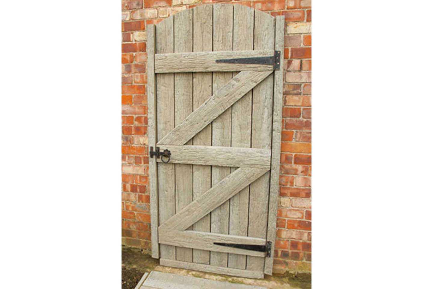 Millboard Gate 2