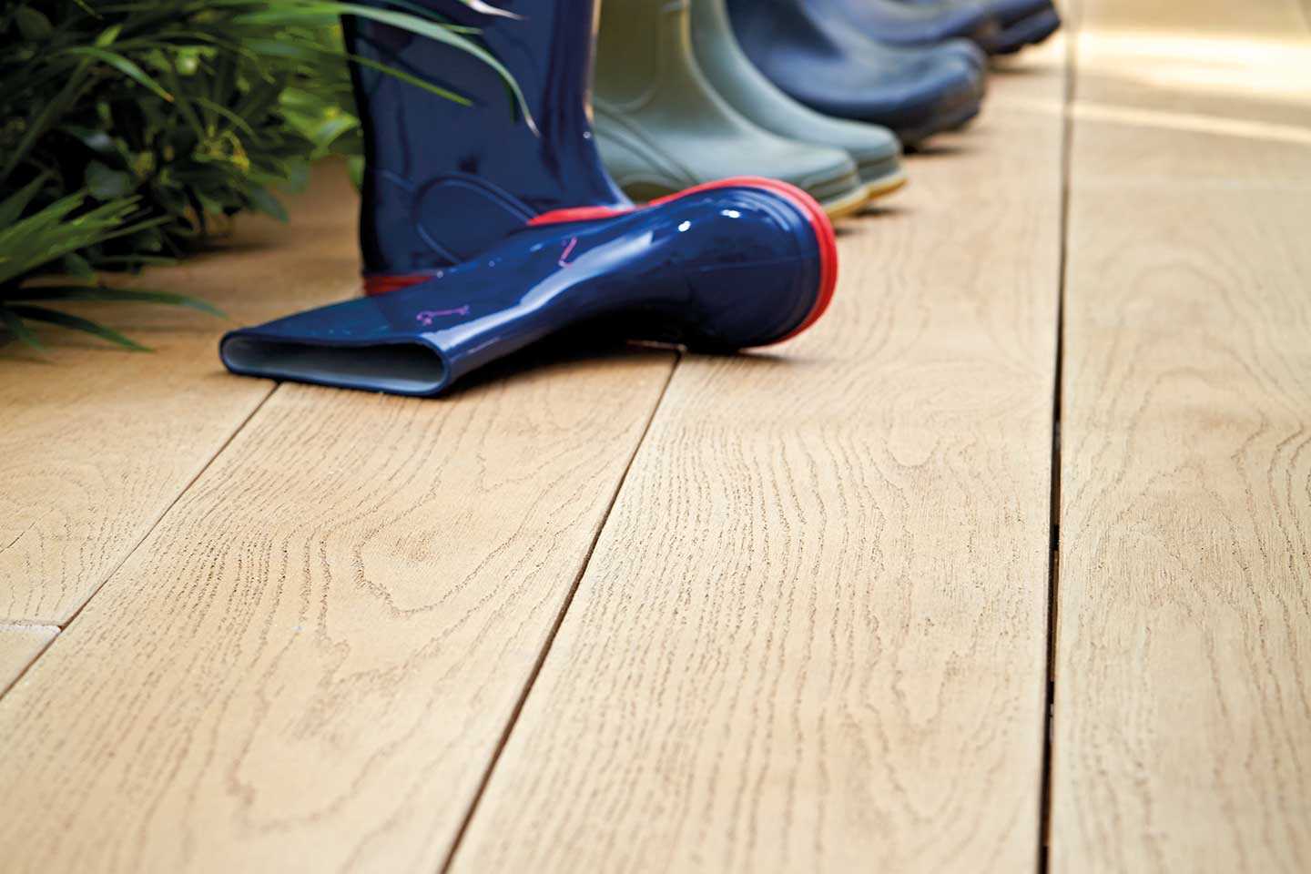 Millboard Golden Oak