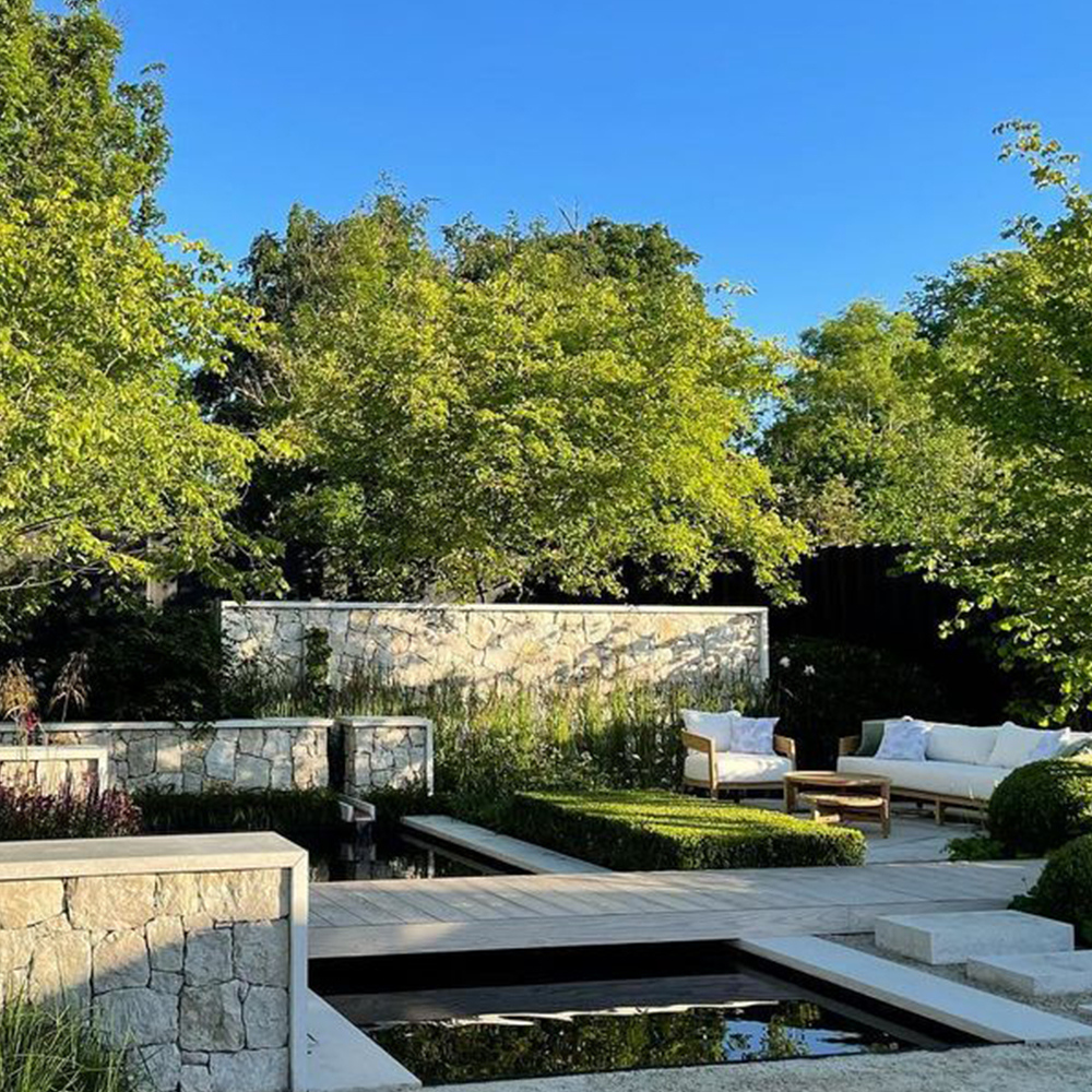 Enhanced Grain Limed Oak Decking - Andrew Dunne, Bord Bia Bloom Winner of Best Large Garden