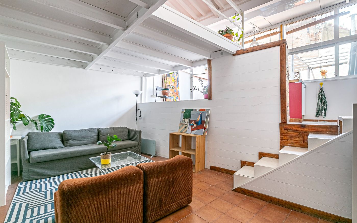 Piso en venta en el Raval, con 1 habitación y terraza, Barcelona
