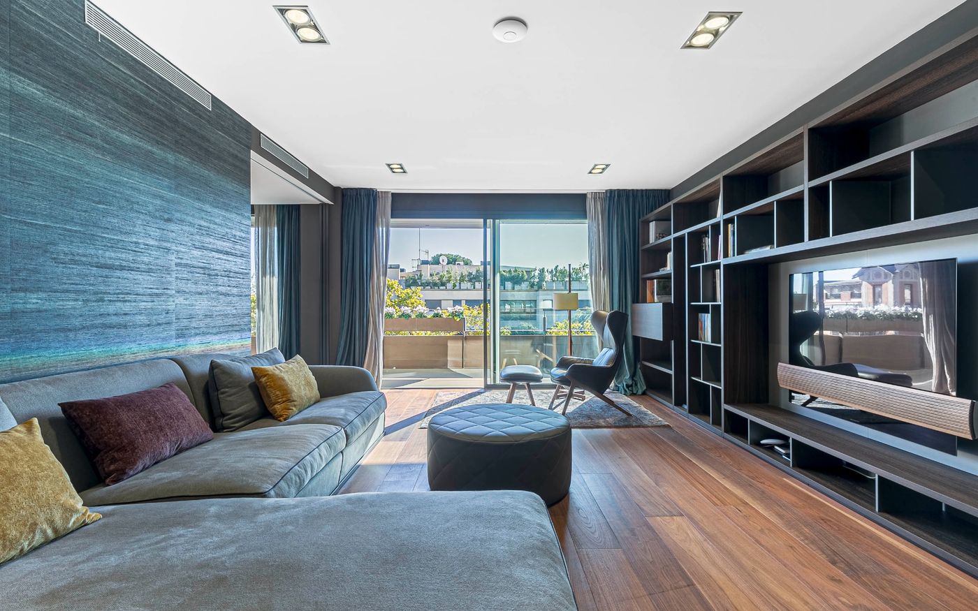 Piso en venta en Pedralbes con 2 habitaciones y acabados de lujo, Barcelona