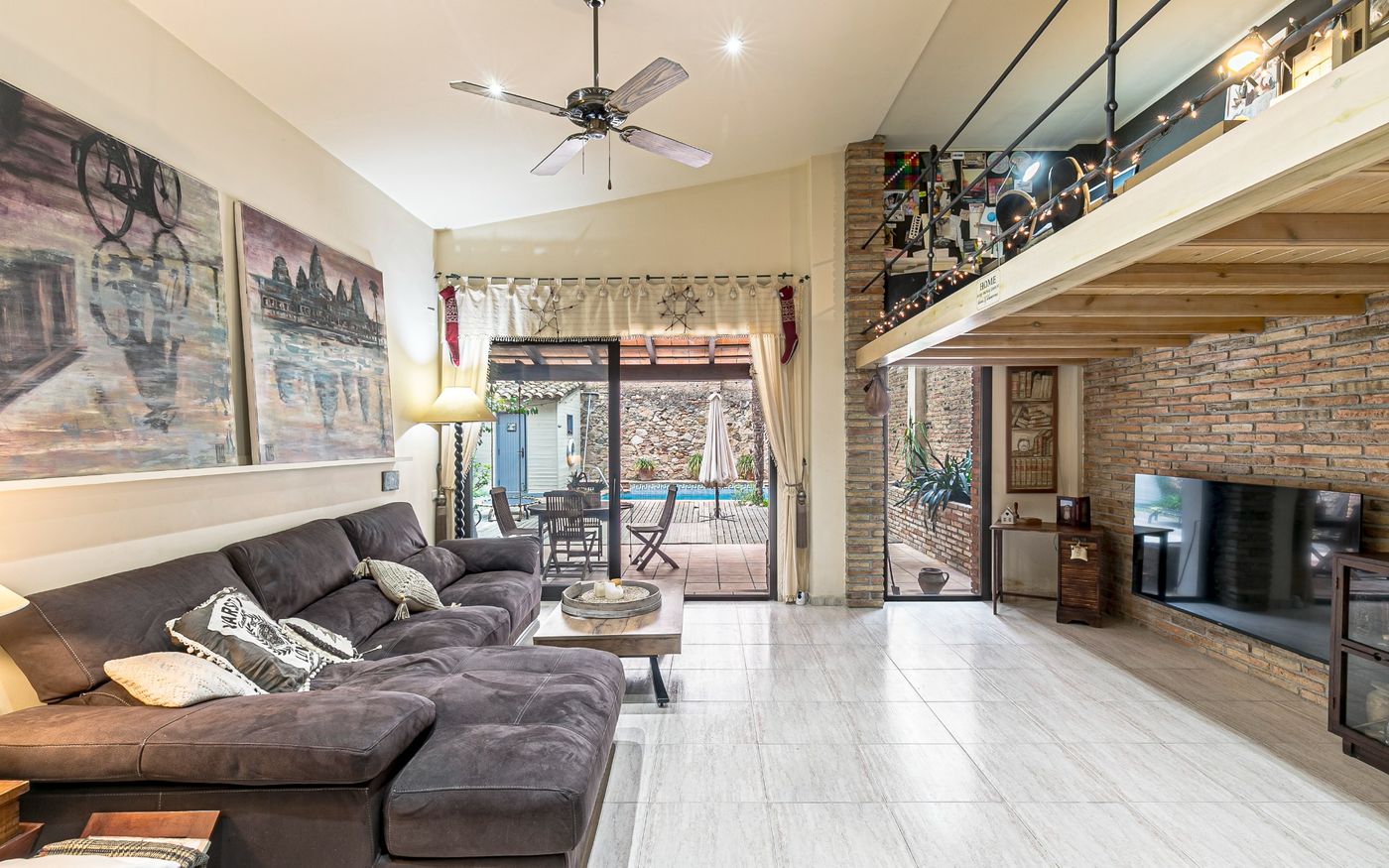 Dúplex en venta en el Guinardó con terraza y piscina privada, Barcelona