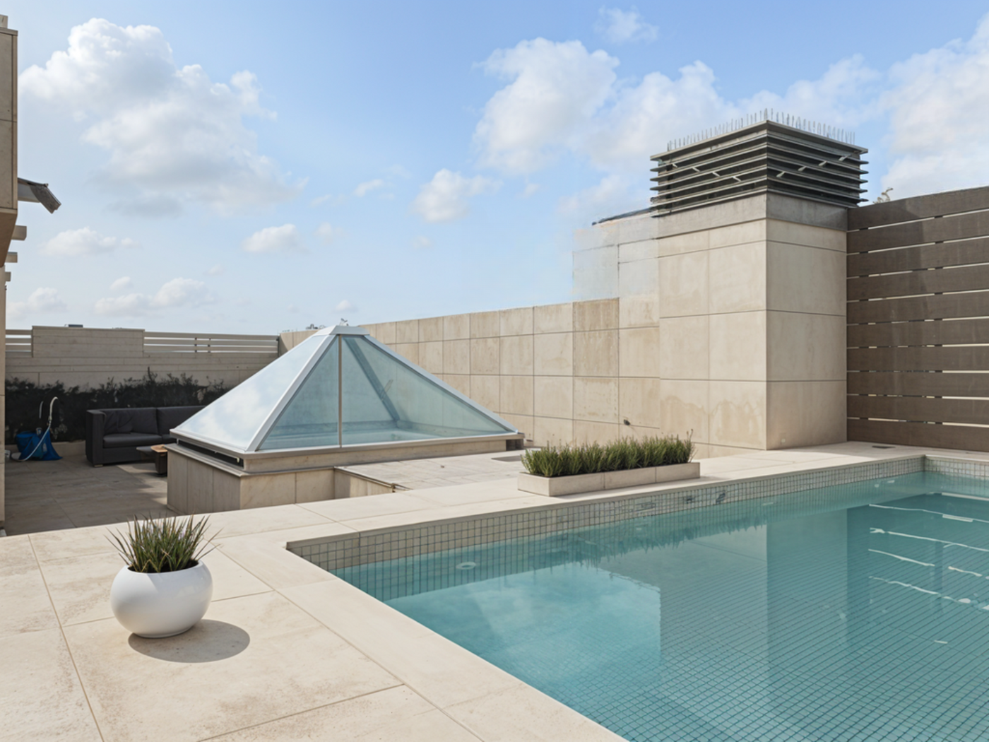 Edificio en venta en Les Corts con oficinas y vivienda de alto standing, Barcelona