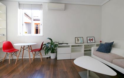 Piso en alquiler en Malasaña con una habitación, amueblado y equipado, Madrid