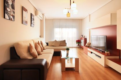 Piso de 3 habitaciones actualizado para entrar a vivir en la carretera de Jaén, Albacete
