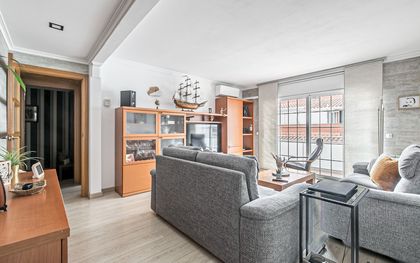 Piso de 3 habitaciones y balcón en Molí Nou-Ciutat Cooperativa, Sant Boi de Llobregat, Barcelona