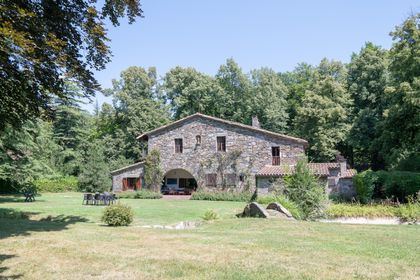 Casa de autor con 6 habitaciones y jardín en Camprodon, Girona