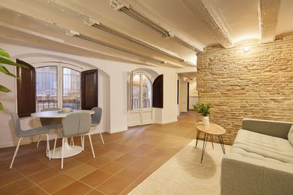 Piso en venta en El Born con 2 habitaciones y recién reformado, Barcelona