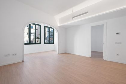 Piso de alquiler en la Devesa con 1 habitación y estudio, recién reformado, Girona