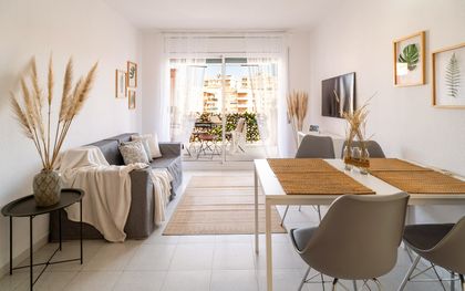 Ático dúplex en venta en Torredembarra con 2 habitaciones, terraza y piscina comunitaria, Tarragona