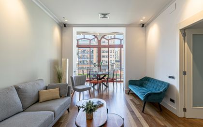 Piso en alquiler en la Dreta de l'Eixample con 3 habitaciones, amueblado y equipado, Barcelona