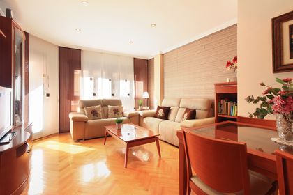 Piso en venta en La Veleta con 3 habitaciones y balcón, Albacete