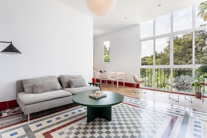 Piso en venta en El Botànic con 2 habitaciones y balcón, reformado a estrenar, Valencia
