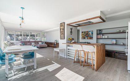 Piso en alquiler de temporada en Castelldefels con 3 habitaciones y terraza, Barcelona