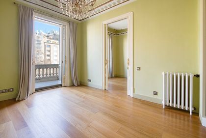 Oficina representativa en Passeig de Gràcia – Casa Bonet, Barcelona
