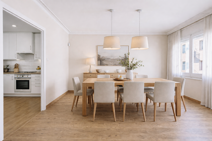 Piso en venta en Sant Gervasi-Galvany con 5 habitaciones, terraza y parking, a reformar, Barcelona