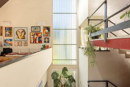 Casa en venta en Sant Feliu del Racó con 7 habitaciones y piscina, en una gran parcela, Barcelona