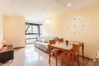 Piso de 2 habitaciones luminoso semi-nuevo en Albal