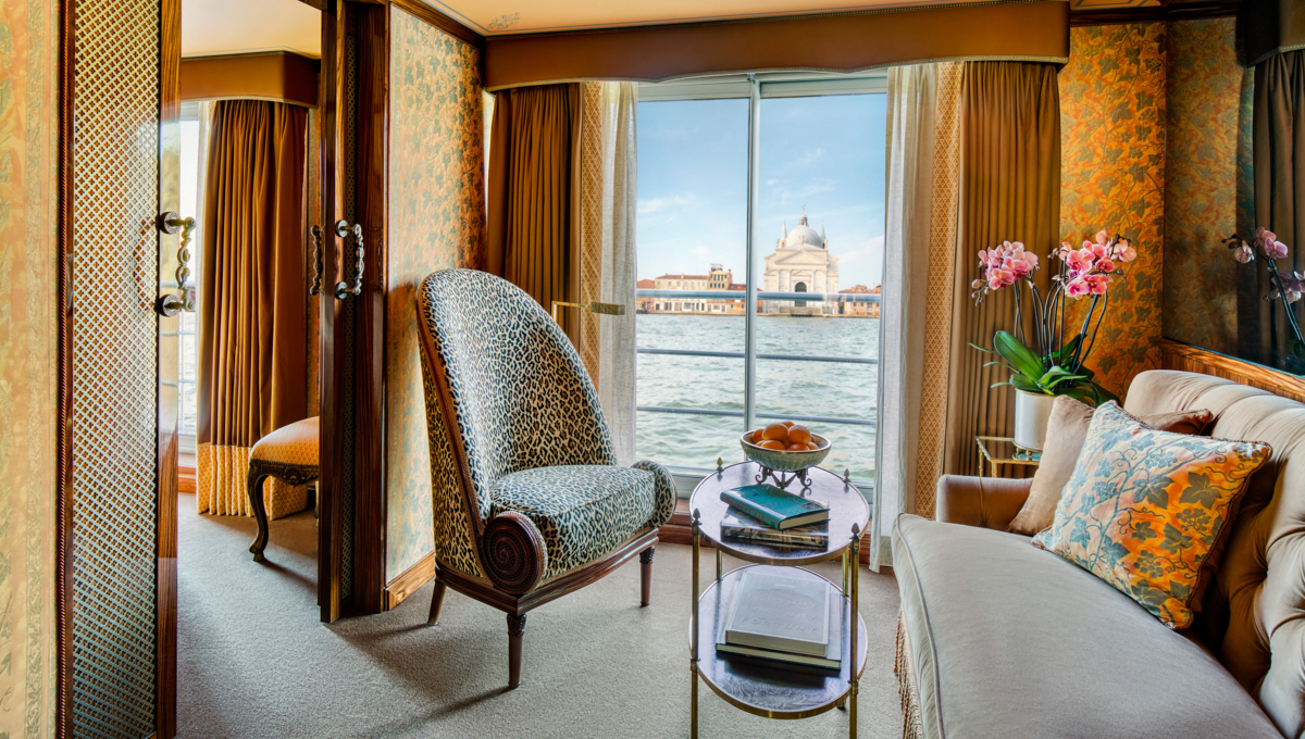 Uniworld - SS La Venezia - Grand Suite