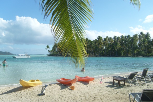 Paul Gauguin Cruises - Kayaking