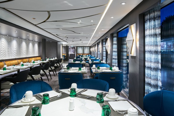 Crystal Ravel - Waterside restaurant