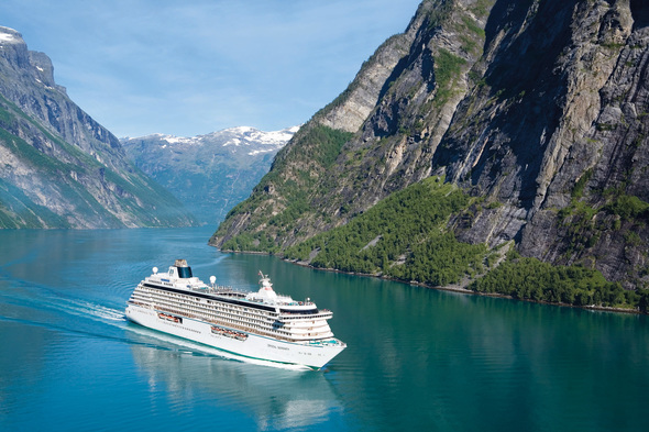 Crystal Serenity in Norway