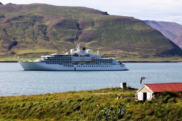 Crystal Endeavor in Hafnarholmi, Iceland