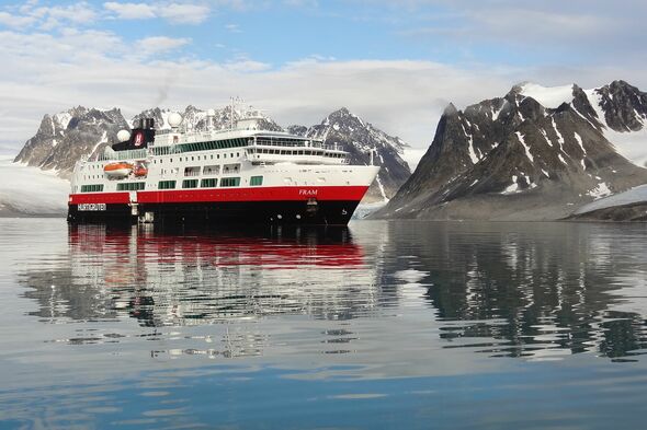 Hurtigruten - MS Fram
