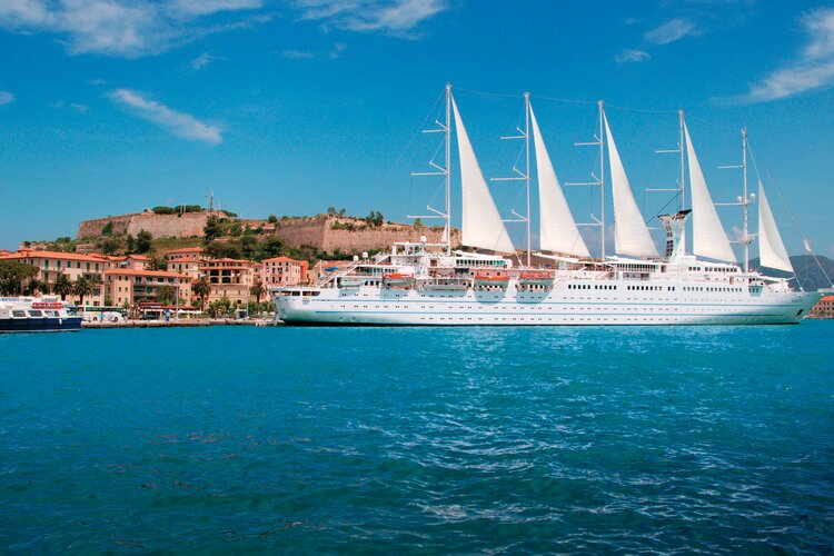 Windstar Cruises, Wind Surf