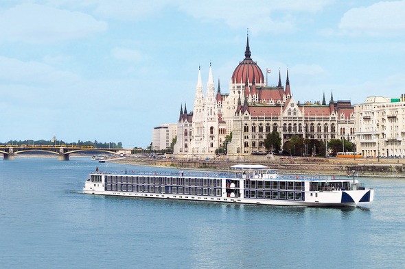 Uniworld - River Beatrice in Budapest