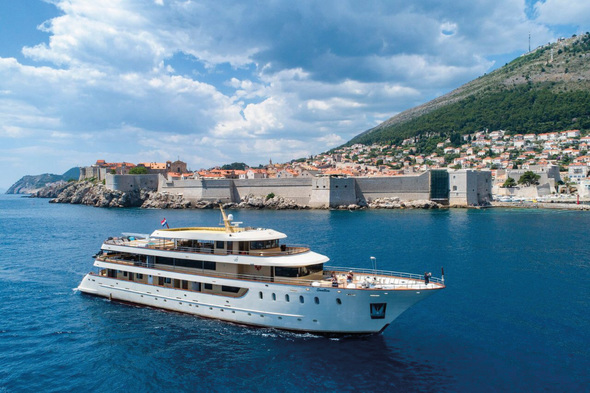 New boutique cruise ship MS Swallow in Croatia