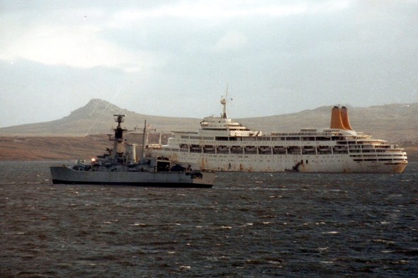 SS Canberra and HMS Andromeda in the Falklands