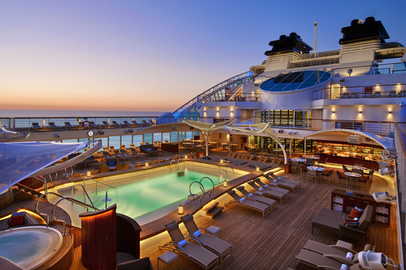 Seabourn Encore - Pool deck