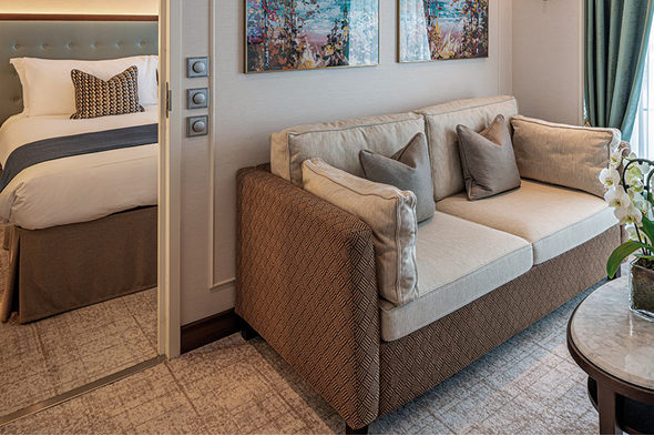 Saga - Spirit of Discovery - Mid Ship Suite with Balcony