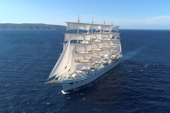 Tradewind Voyages' Golden Horizon - Read our review to find out more