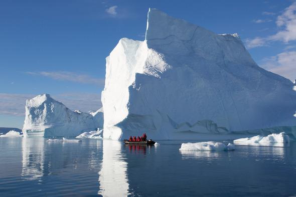 Silversea - Zodiac and icebergs in Greenland